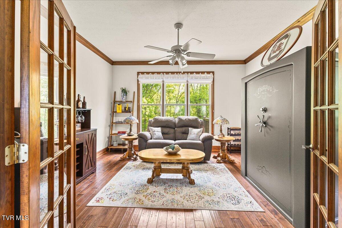 221 Harbor View Road Butler, TN 37640 - Photo 14 of 62 17-128A7084