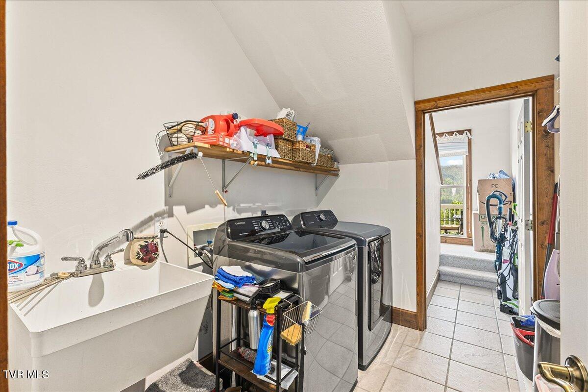 221 Harbor View Road Butler, TN 37640 - Photo 24 of 62 27-128A7048