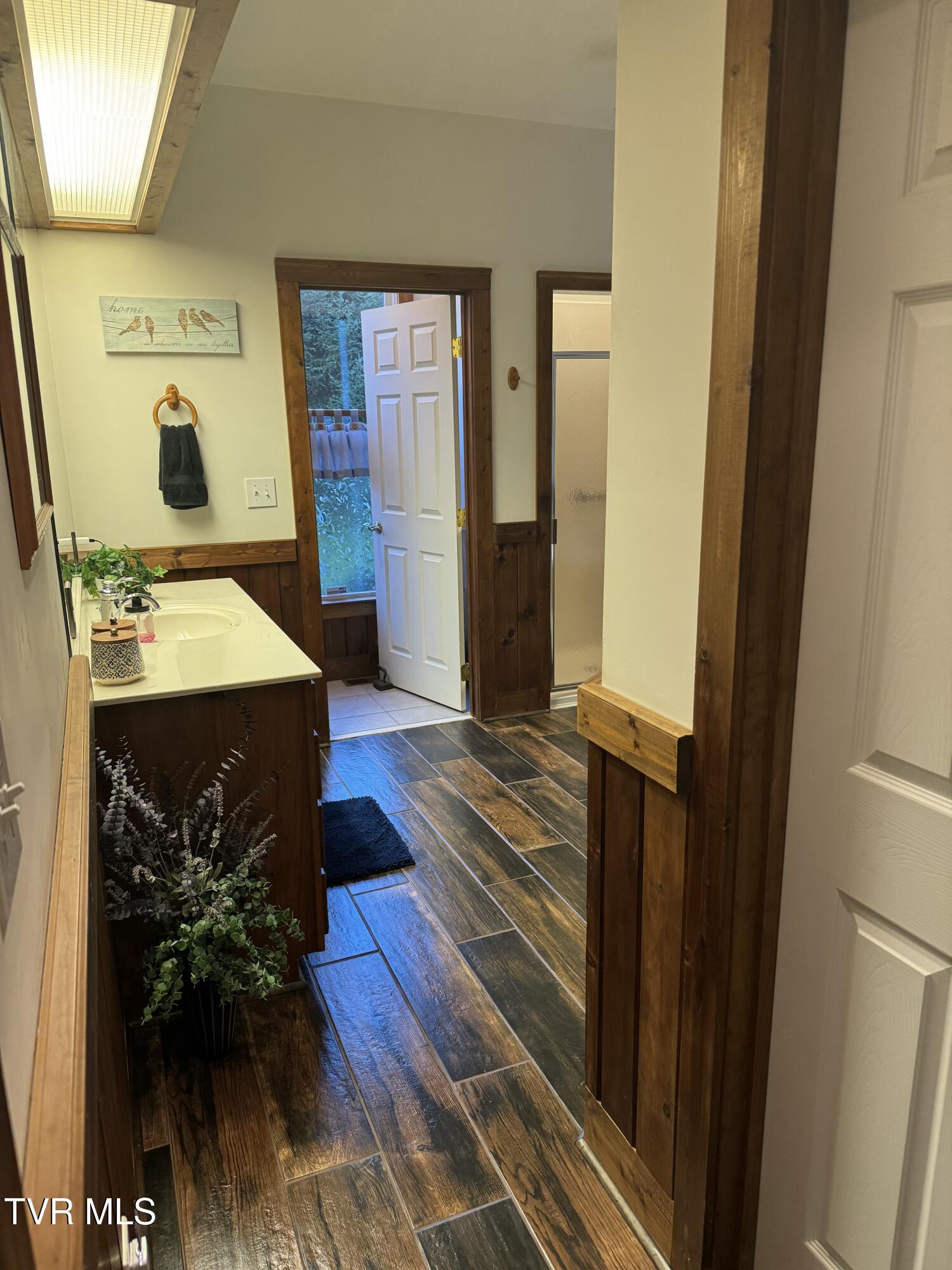 221 Harbor View Road Butler, TN 37640 - Photo 46 of 62 IMG_4588