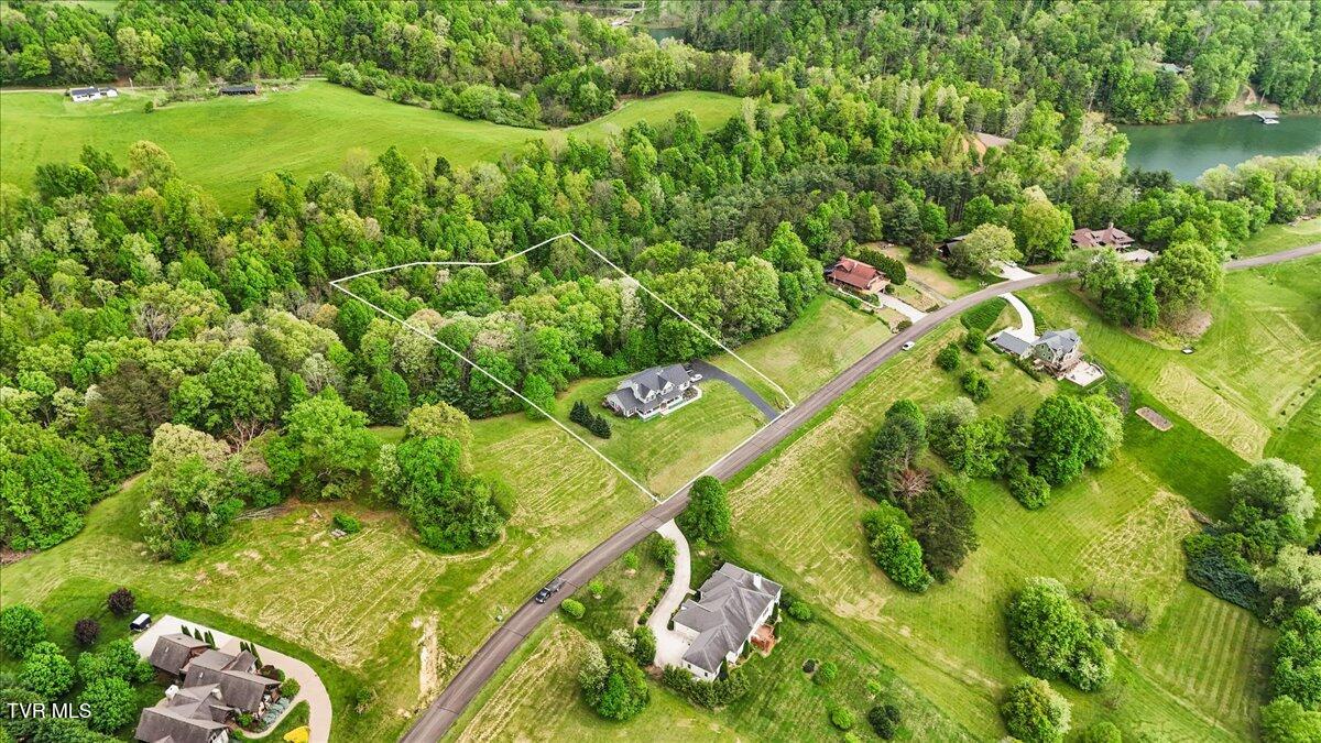 221 Harbor View Road Butler, TN 37640 - Photo 5 of 62 06-DJI_20230823152044_0344_D