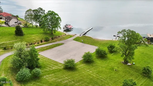 $989,000 | 221 Harbor View Road, Butler, TN 37640