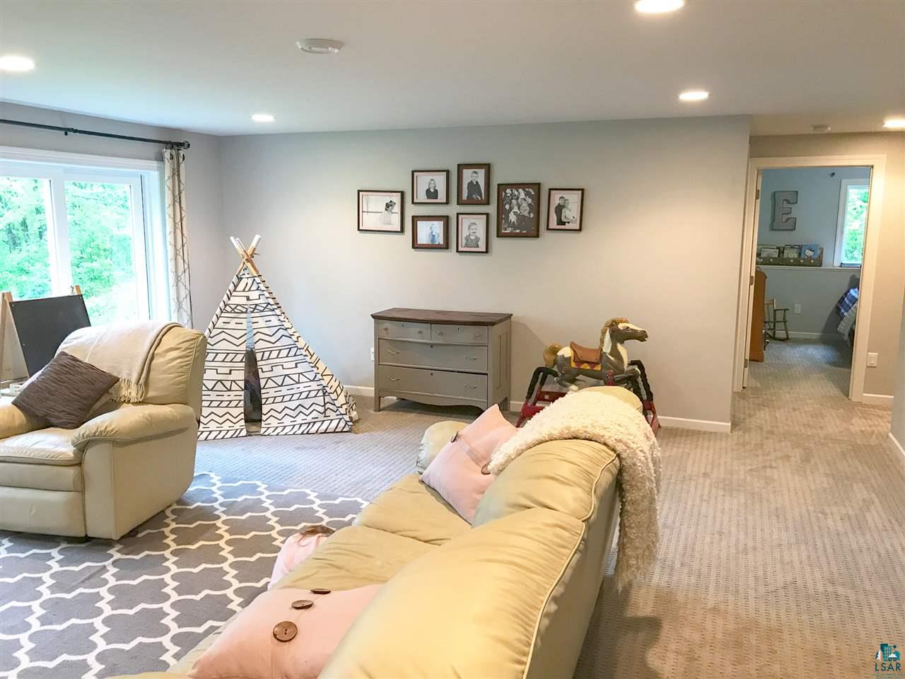 1597 Kortie Road Carlton, MN 55718 - Photo 15 of 24 Family room