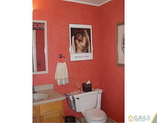 103 Redpine Loop Old Bridge, NJ 08857 - Photo 10 of 17 Gallery Image 10
