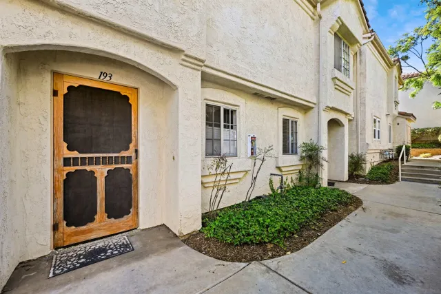 $599,900 | 740 Breeze Hill Road, Unit 193, Vista, CA 92081