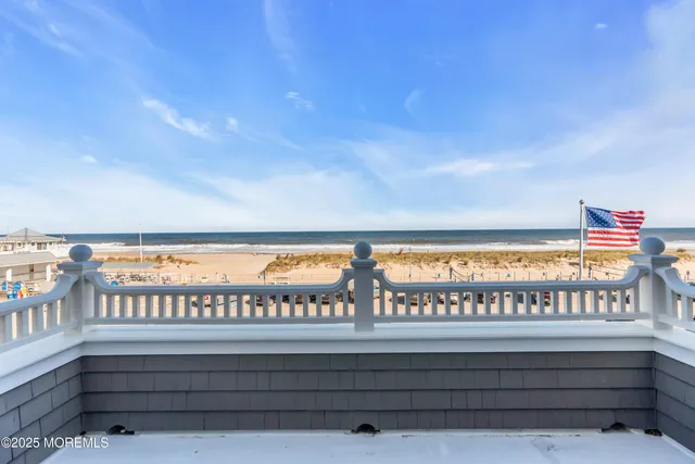 $8,150,000 | 103 North Ocean Avenue, Sea Girt, NJ 08750