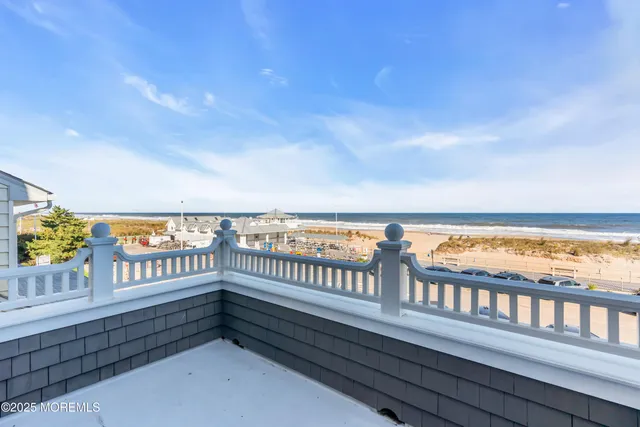 $8,150,000 | 103 North Ocean Avenue, Sea Girt, NJ 08750
