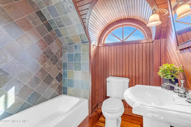 $8,150,000 | 103 North Ocean Avenue, Sea Girt, NJ 08750