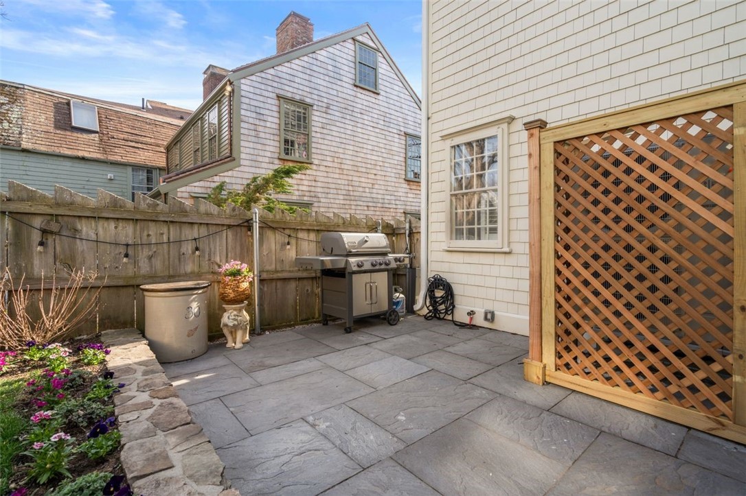30 Thames Street Newport, RI 02840 - Photo 38 of 47