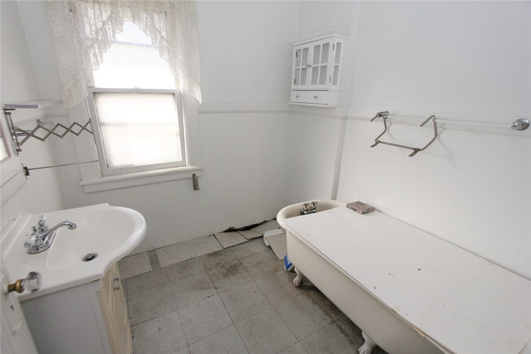 35 McKinley Street Rochester, NY 14609 - Photo 28 of 42