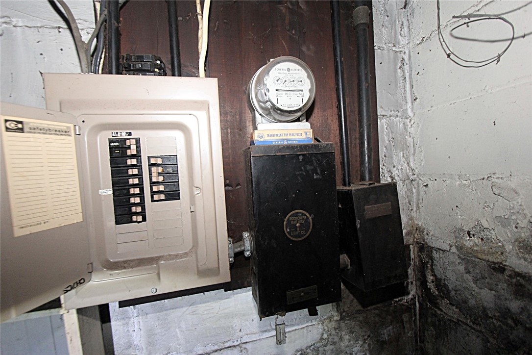 35 McKinley Street Rochester, NY 14609 - Photo 39 of 42