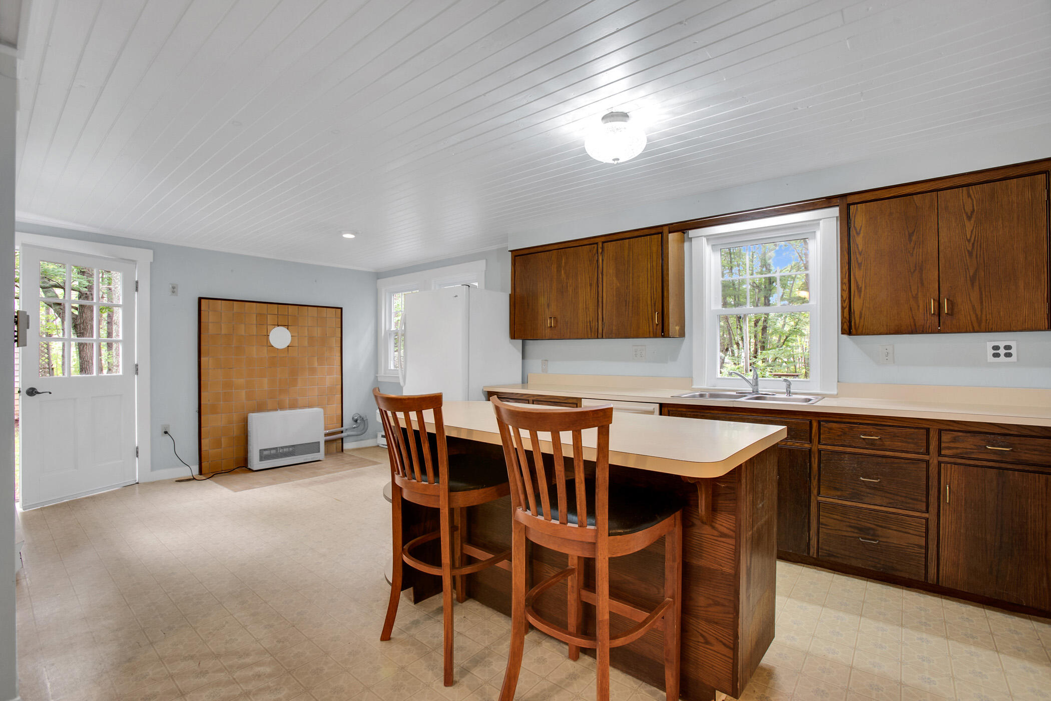 667 Pool Street Biddeford, ME 04005 - Photo 4 of 29 oceanview_667poolstbiddeford_rs_web-003