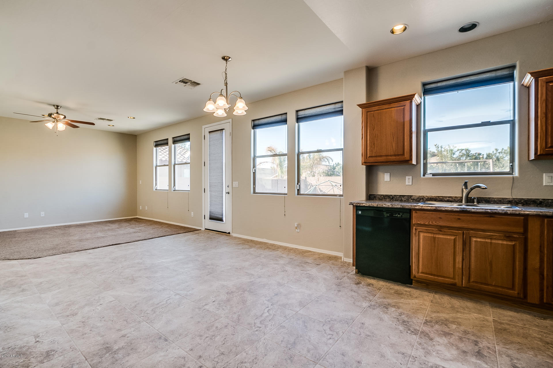 3308 West Apollo Road Phoenix, AZ 85041 - Photo 6 of 38 GREAT ROOM