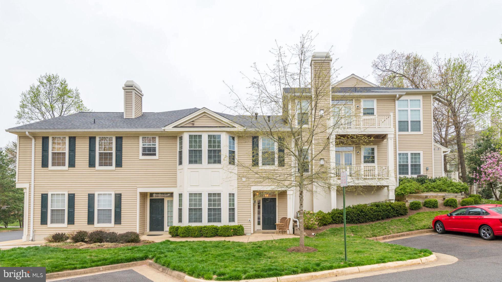 11404 Gate Hill Place, Unit 96 Reston, VA 20194 - Photo 3 of 32 Gallery Image 3