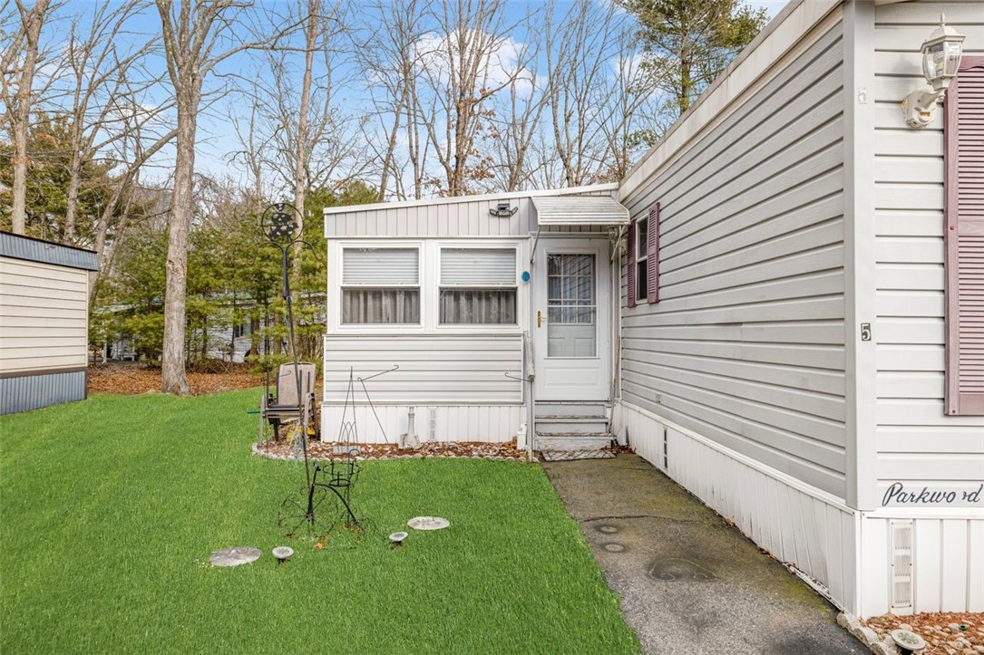 5 Freedom Way Coventry, RI 02816 - Photo 5 of 31 Gallery Image 5