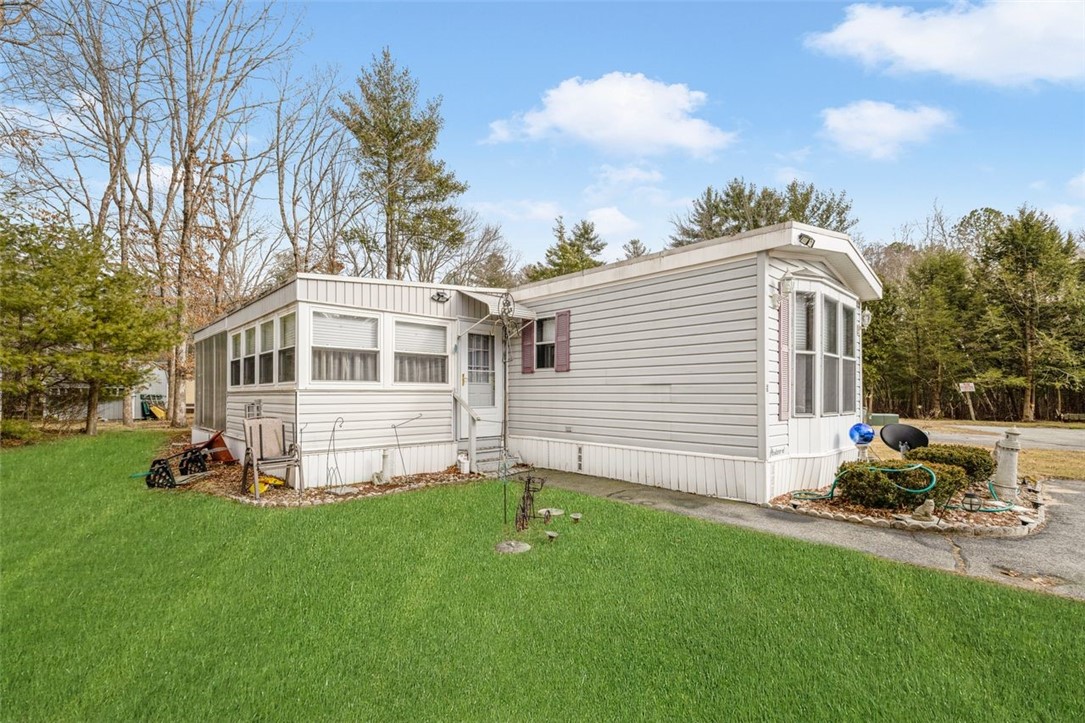 5 Freedom Way Coventry, RI 02816 - Photo 6 of 31 Gallery Image 6