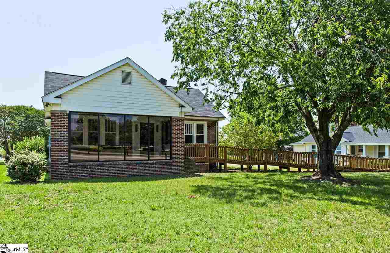 309 North Main Street Travelers Rest, SC 29690 - Photo 1 of 1