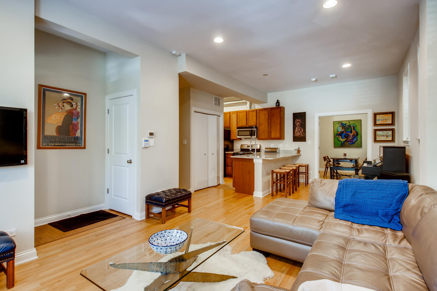 2335 West Iowa Street, Unit 1F Chicago, IL 60622 - Photo 2 of 12