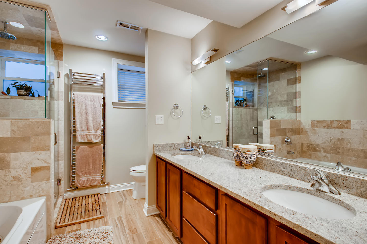 2335 West Iowa Street, Unit 1F Chicago, IL 60622 - Photo 9 of 12