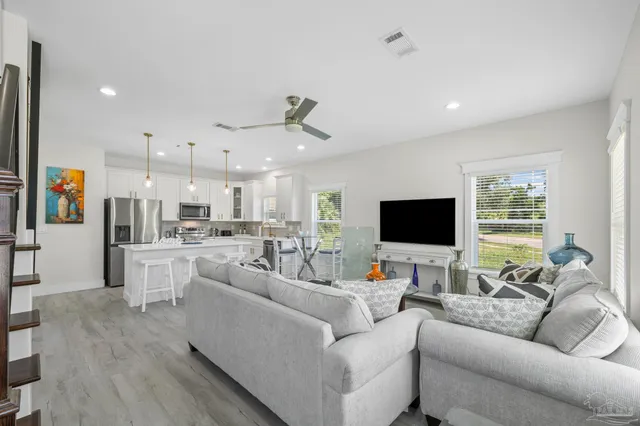 $479,000 | 1940 Barrancas Avenue, Pensacola, FL 32502