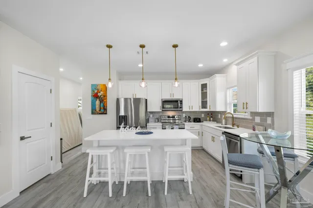 $479,000 | 1940 Barrancas Avenue, Pensacola, FL 32502