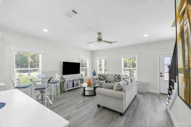 $479,000 | 1940 Barrancas Avenue, Pensacola, FL 32502