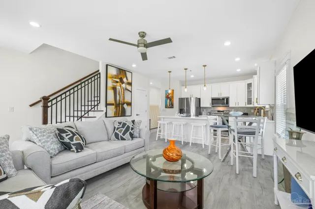 $479,000 | 1940 Barrancas Avenue, Pensacola, FL 32502