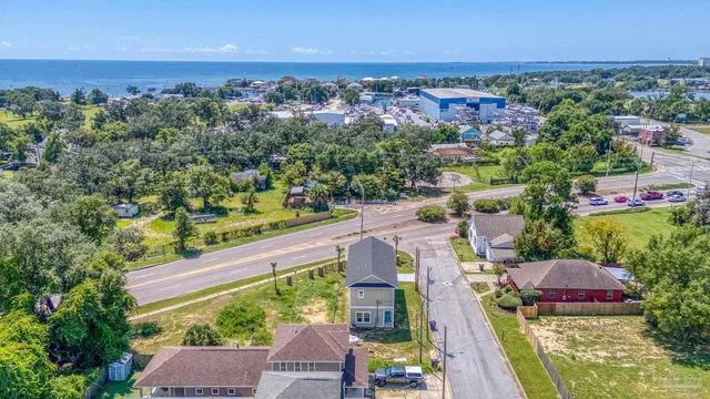$479,000 | 1940 Barrancas Avenue, Pensacola, FL 32502