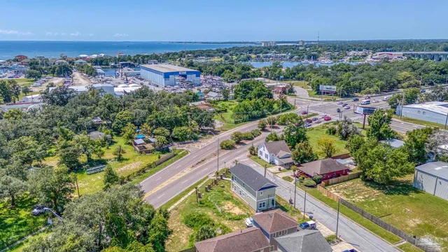 $479,000 | 1940 Barrancas Avenue, Pensacola, FL 32502