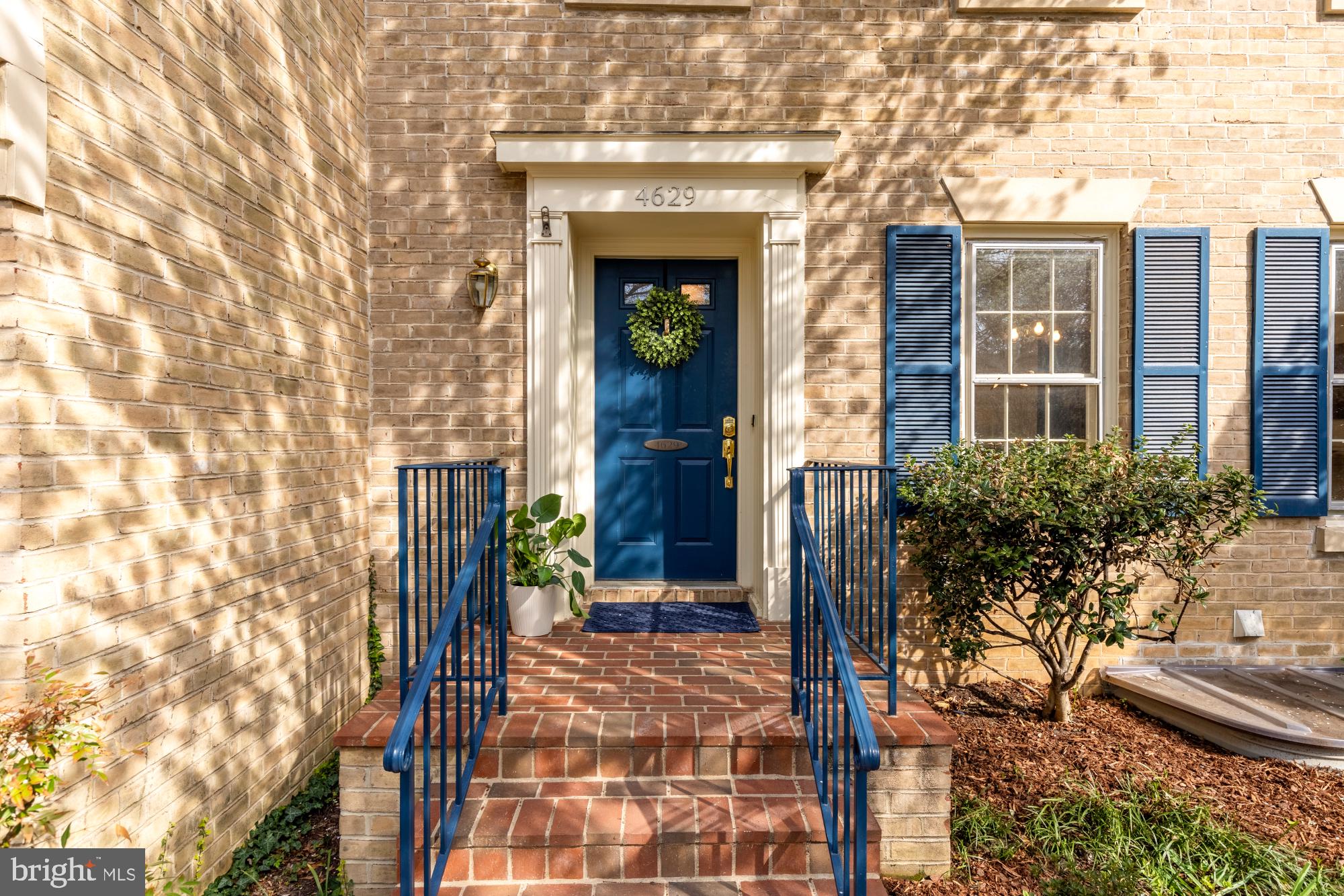 4629 4th Road North Arlington, VA 22203 - Photo 2 of 41 A Cathcart Springs Gem
