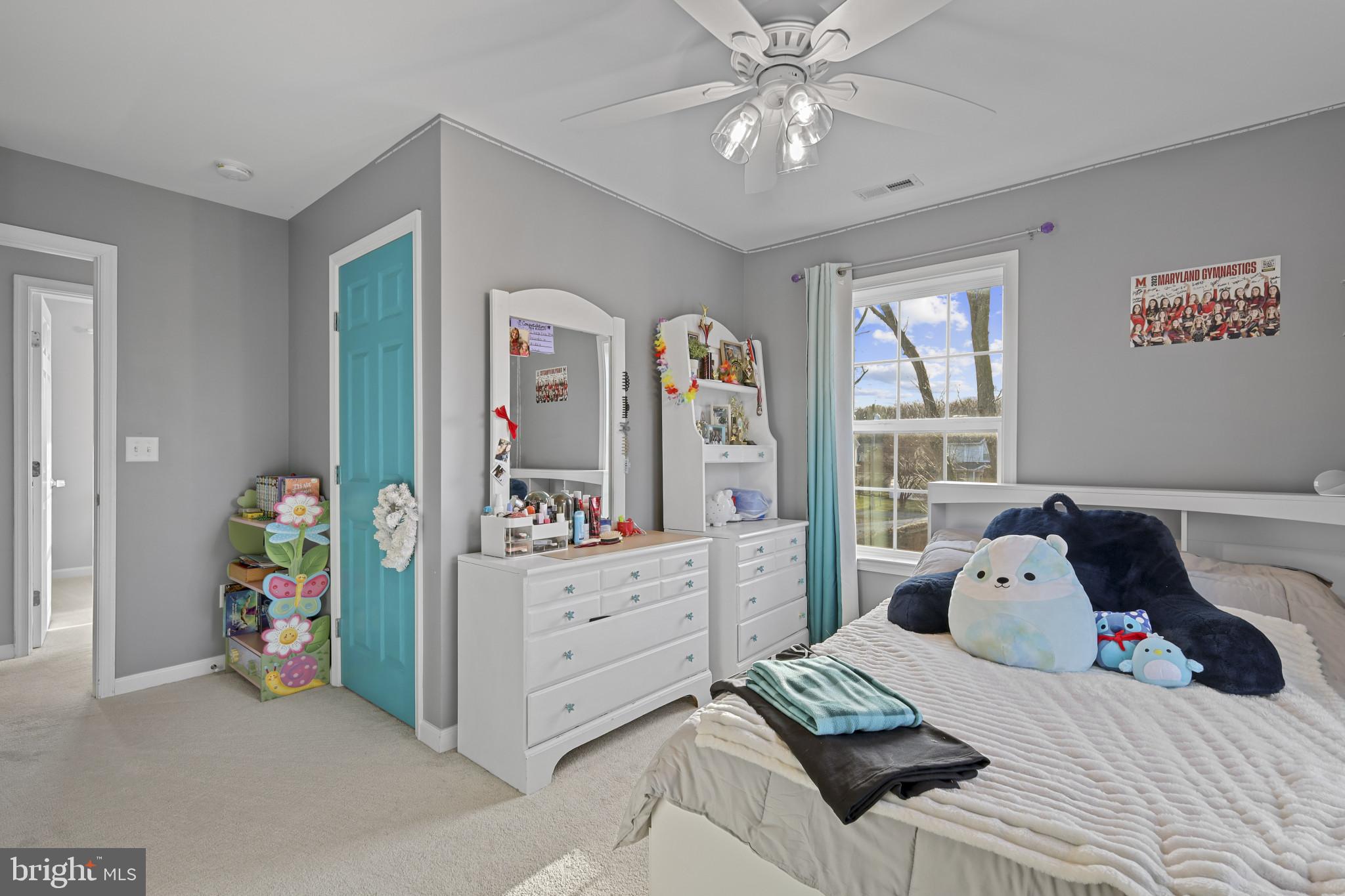 4220 Kings Road Edgewater, MD 21037 - Photo 46 of 78 a bedroom with a bed and a window