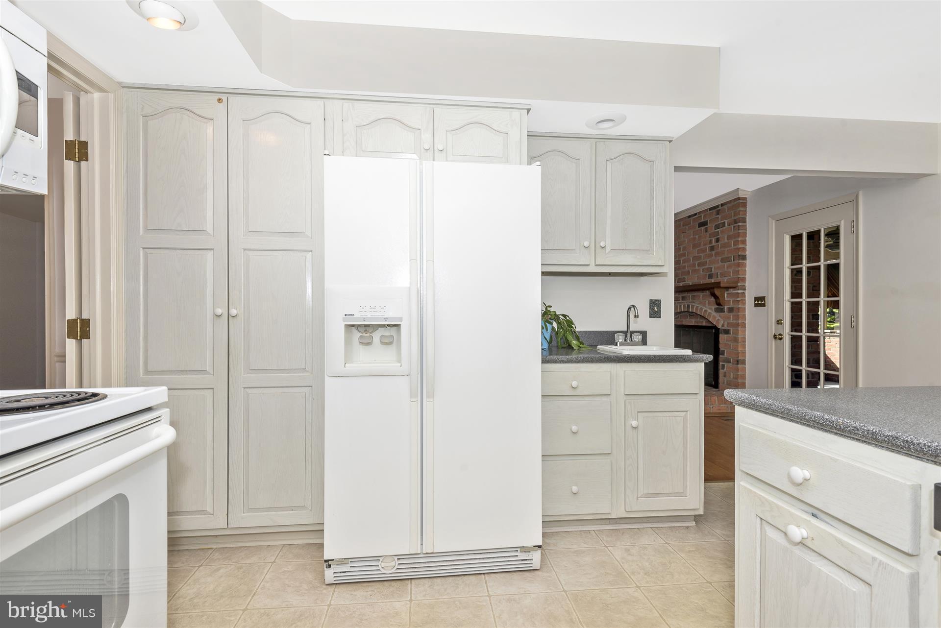 8114 Laurel Ridge Road Frederick, MD 21702 - Photo 9 of 29 Kitchen