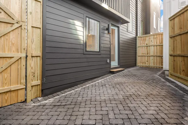 a view of entrance of the house