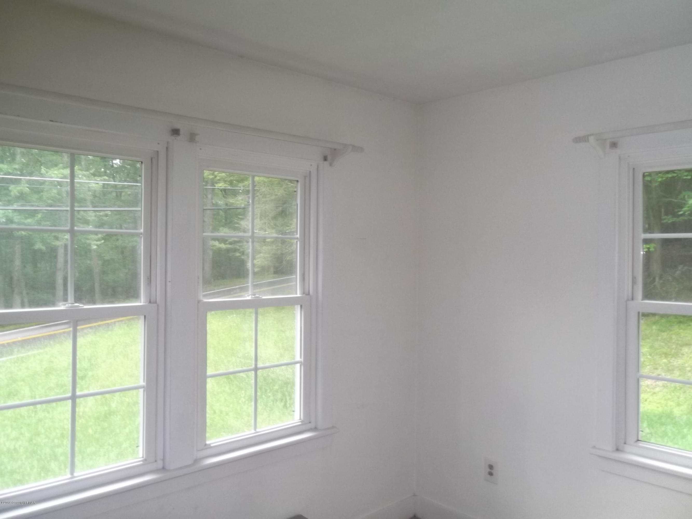1512 Sugar Mountain Road West Bushkill, PA 18324 - Photo 5 of 11 Bedroom
