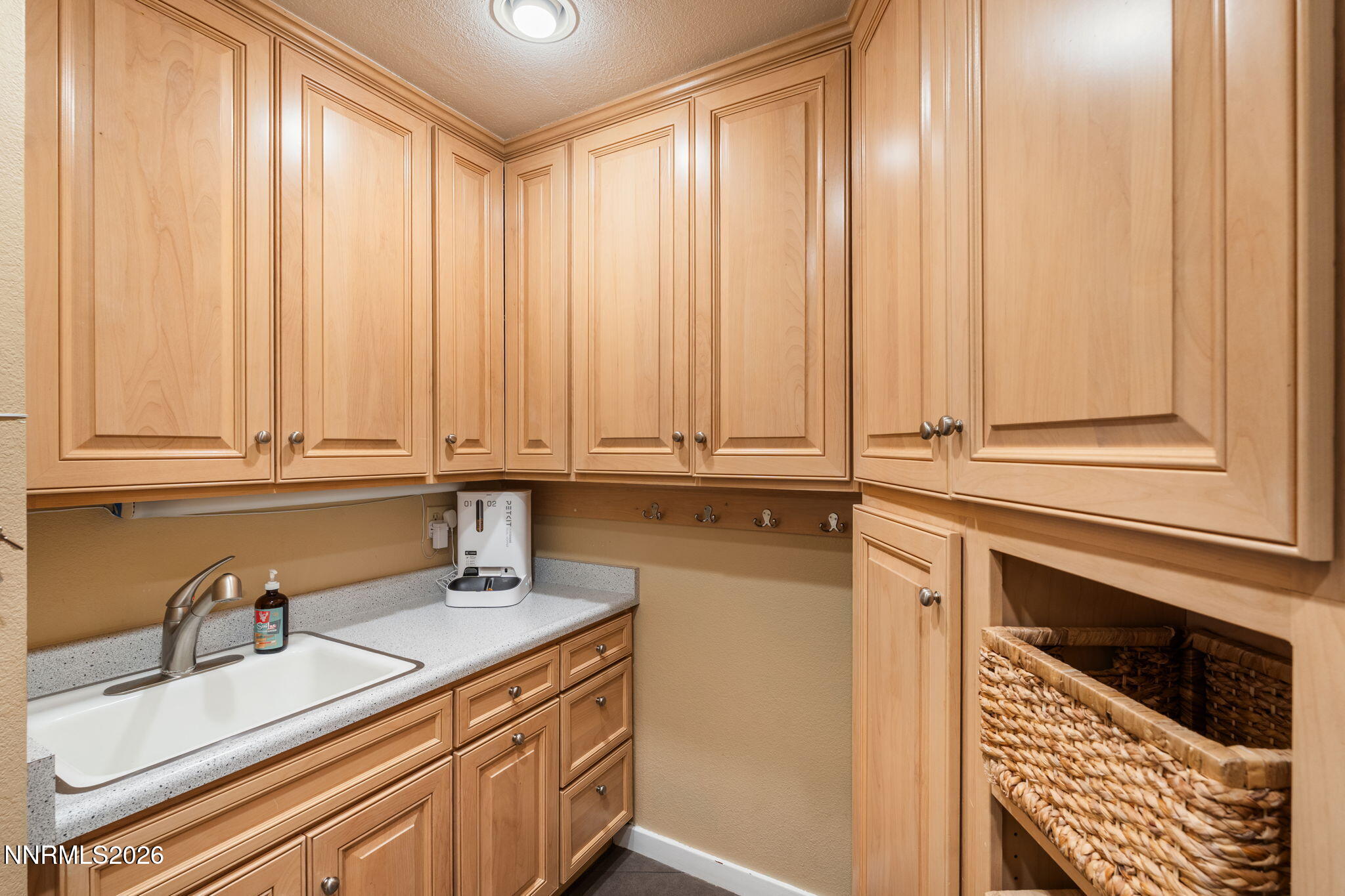 7850 Kevin Circle Reno, NV 89511 - Photo 36 of 68 59-web-or-mls-DSC08116