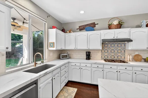 $699,500 | 3130 Hillcrest Court, Madera, CA 93637