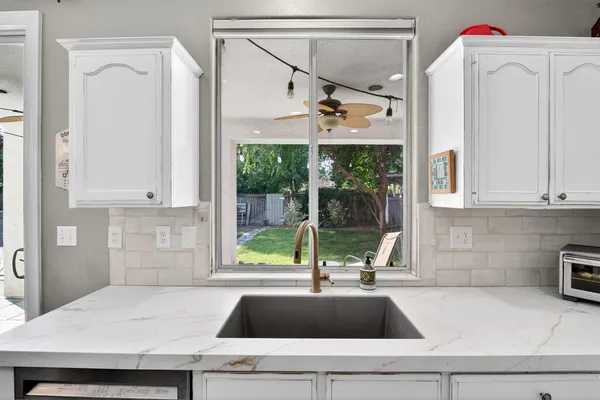 $699,500 | 3130 Hillcrest Court, Madera, CA 93637