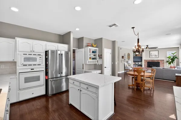 $699,500 | 3130 Hillcrest Court, Madera, CA 93637