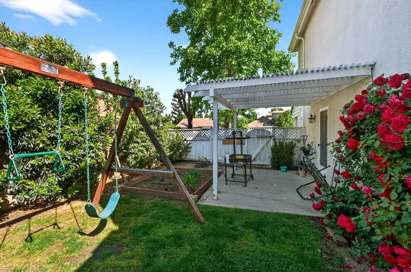 $699,500 | 3130 Hillcrest Court, Madera, CA 93637