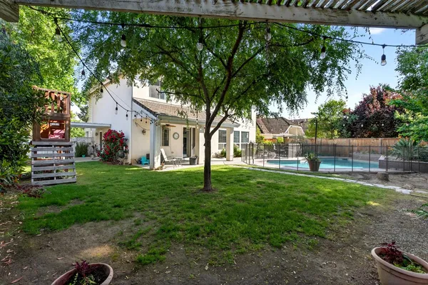 $699,500 | 3130 Hillcrest Court, Madera, CA 93637