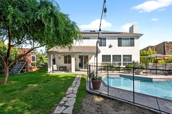 $699,500 | 3130 Hillcrest Court, Madera, CA 93637