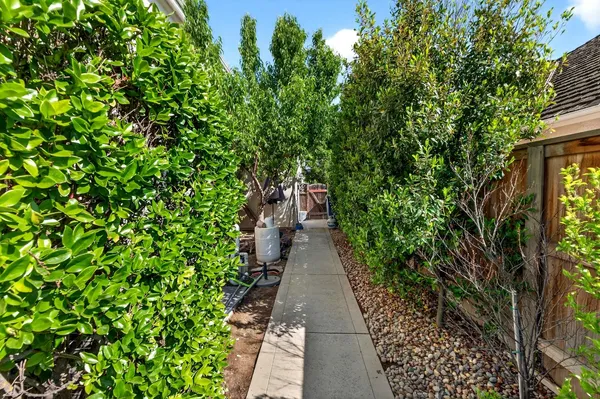 $699,500 | 3130 Hillcrest Court, Madera, CA 93637