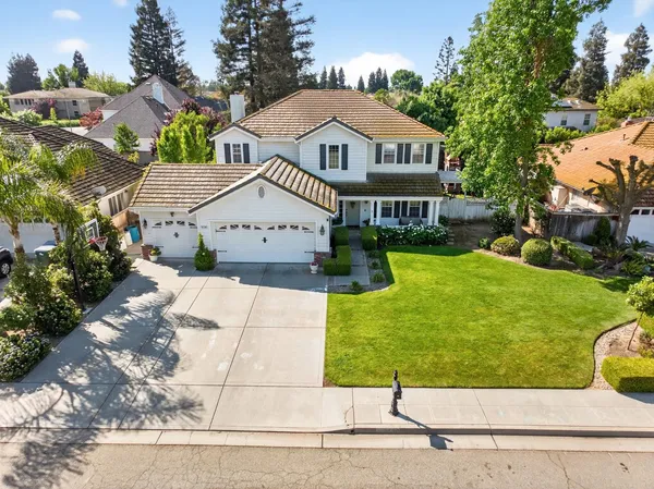 $699,500 | 3130 Hillcrest Court, Madera, CA 93637