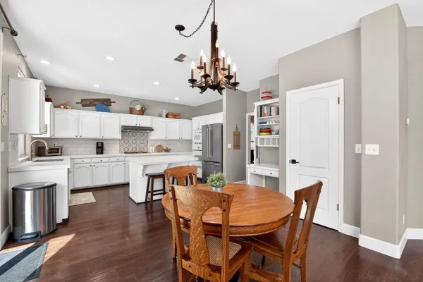 $699,500 | 3130 Hillcrest Court, Madera, CA 93637