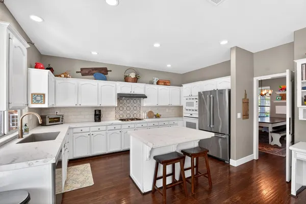 $699,500 | 3130 Hillcrest Court, Madera, CA 93637