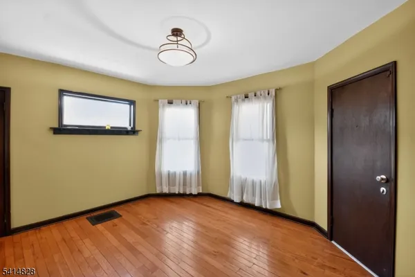 $584,999 | 962 West 6th Street, Plainfield, NJ 07063