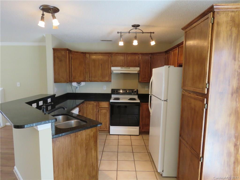 15255 Tracy Beth Road, Unit 104 Huntersville, NC 28078 - Photo 4 of 21 Gallery Image 4