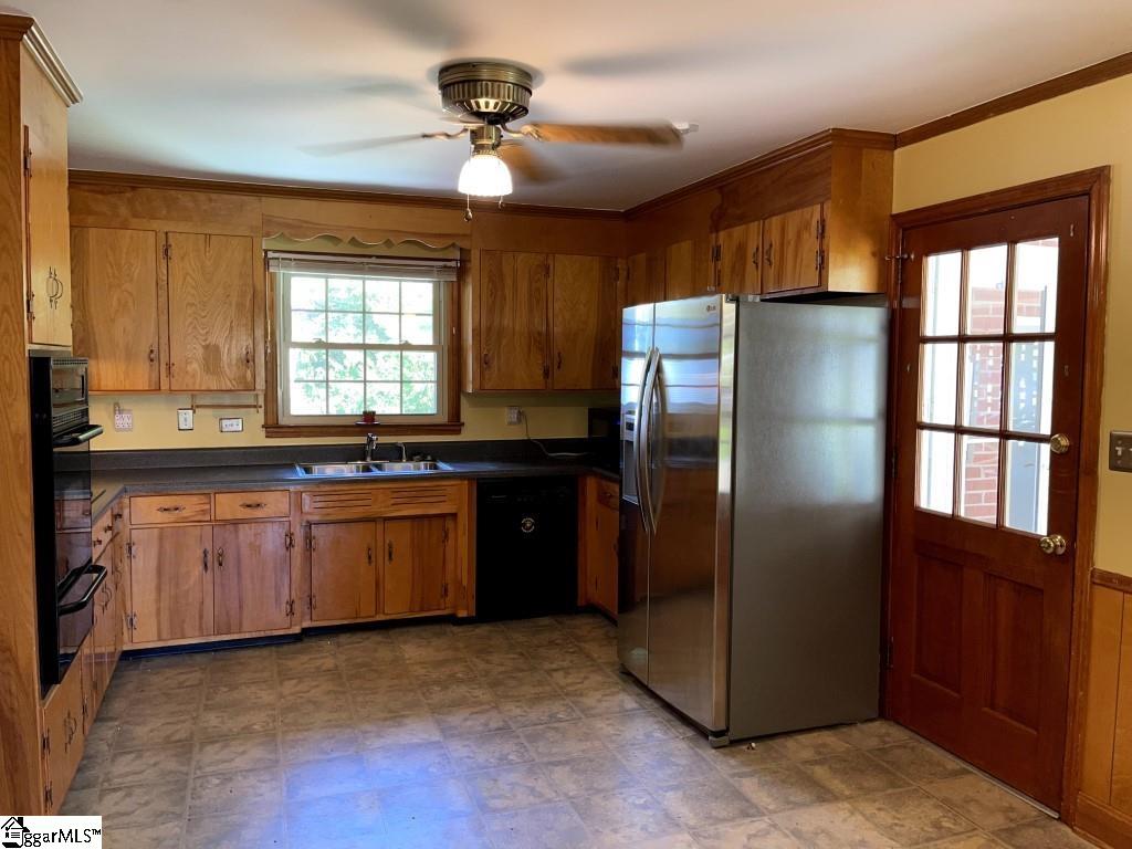 7 Spring Valley Road Greenville, SC 29615 - Photo 17 of 32 Gallery Image 17