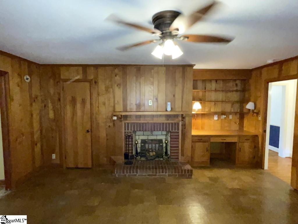 7 Spring Valley Road Greenville, SC 29615 - Photo 6 of 32 Gallery Image 6