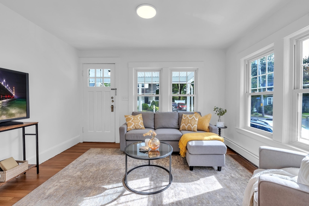 30 Morse Road Framingham, MA 01701 - Photo 5 of 32