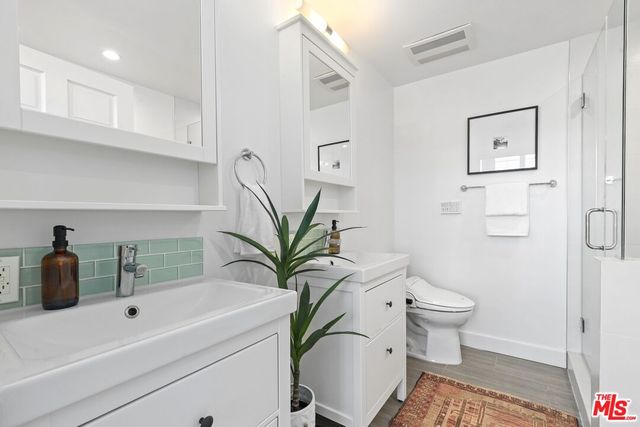 $1,173,800 | 11967 Nebraska Avenue, Unit 1, Los Angeles, CA 90025